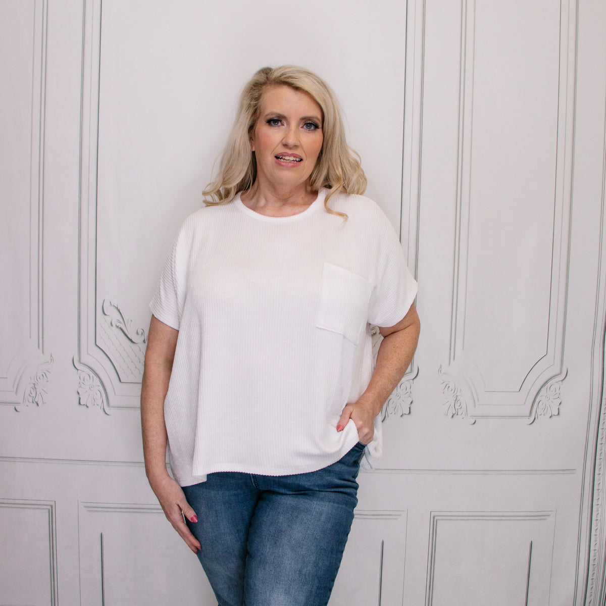 Corded Rib White Corded Rib Short Sleeve Front Pocket Top – Whimsy Willows Boutique